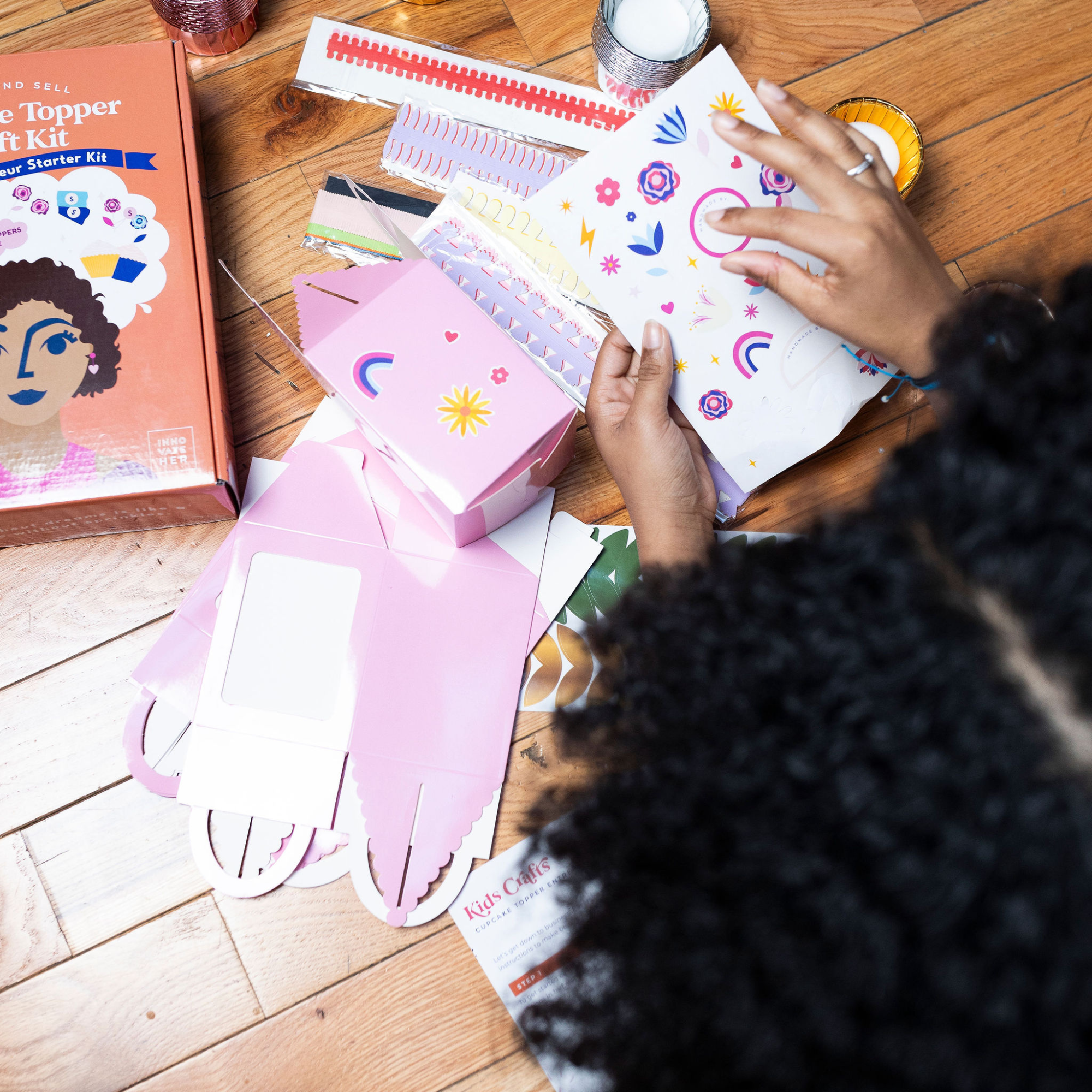 nancial literacy. This educational craft kit includes a paper quilling set, cupcake decorating materials, and packaging supplies, all in a charming pink gift box. Ideal as a birthday or Christmas gift for young entrepreneurs aged 8-10, it fosters kidpreneur skills, creativity, and beginner business concepts through hands-on activities.