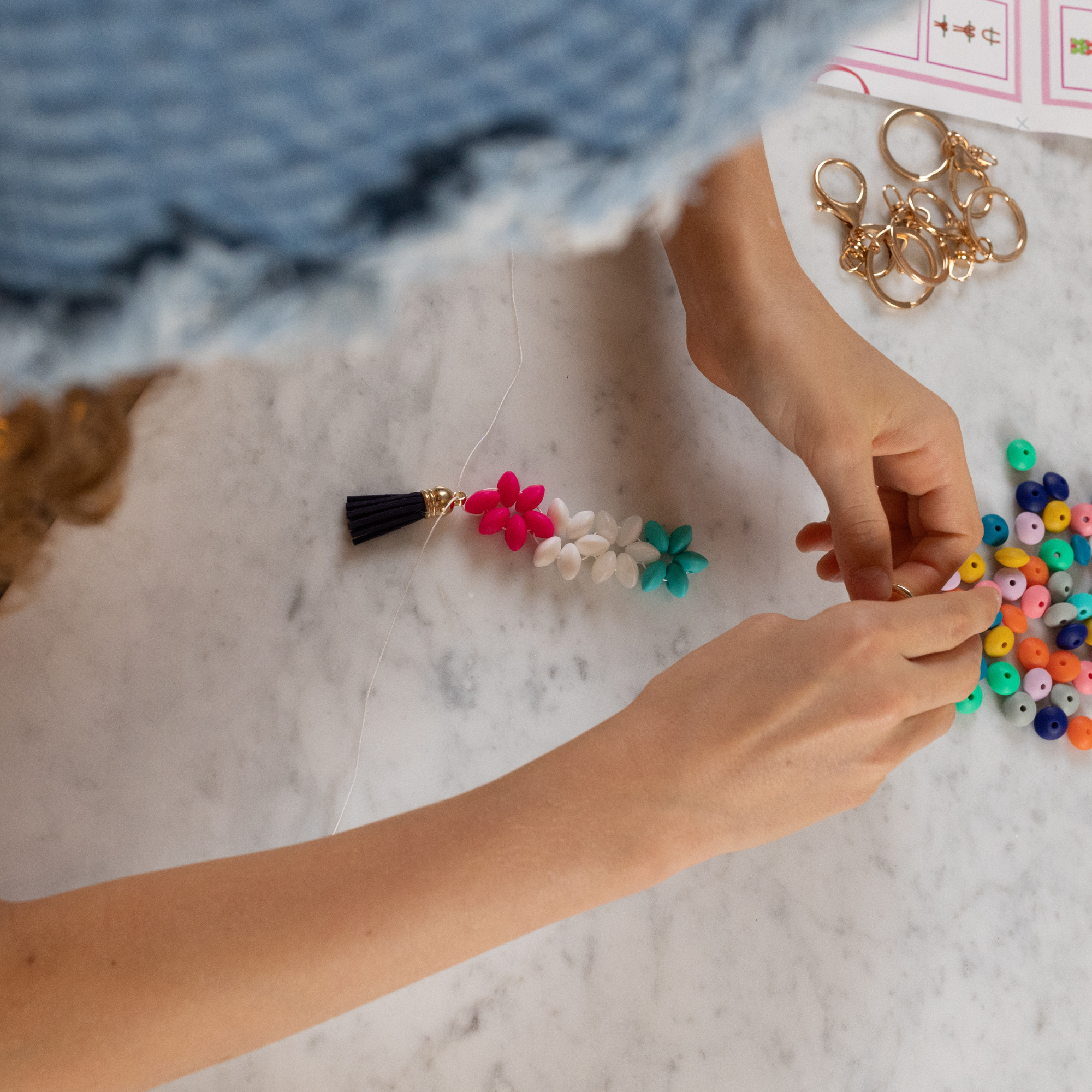 Empower kids with our Kids Entrepreneurship Kit! This DIY Keychain Craft Set is an educational gift that fosters creativity and teaches essential business skills. Ideal for ages 8+, it’s the perfect blend of fun and learning for budding young entrepreneurs.